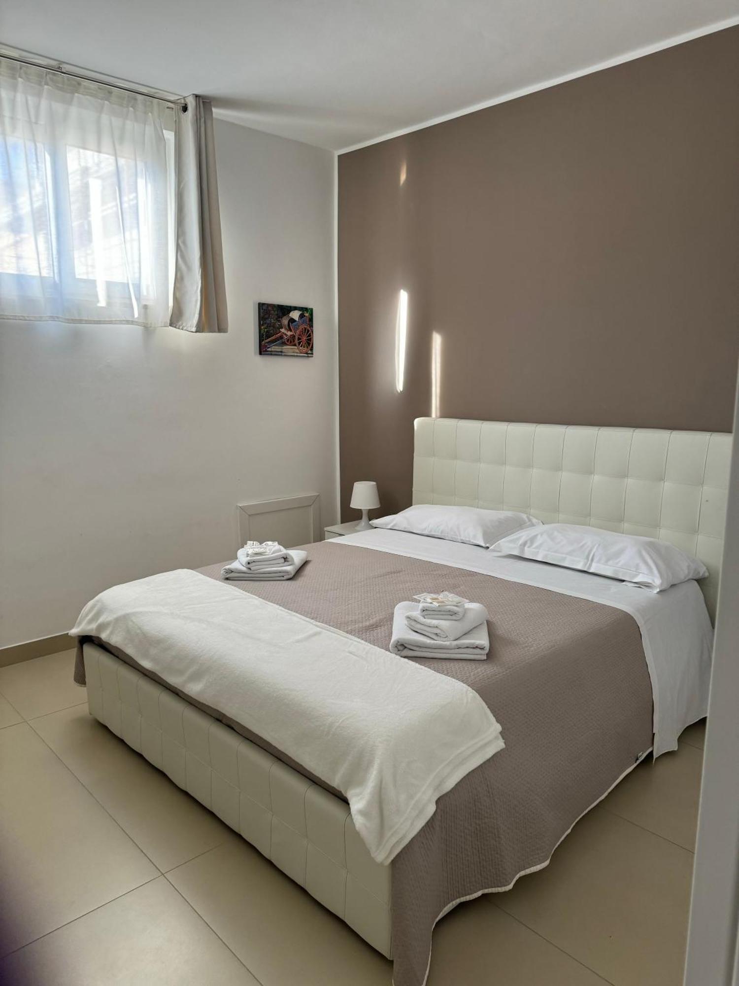 Four Rooms Naxos Giardini Naxos Exterior foto