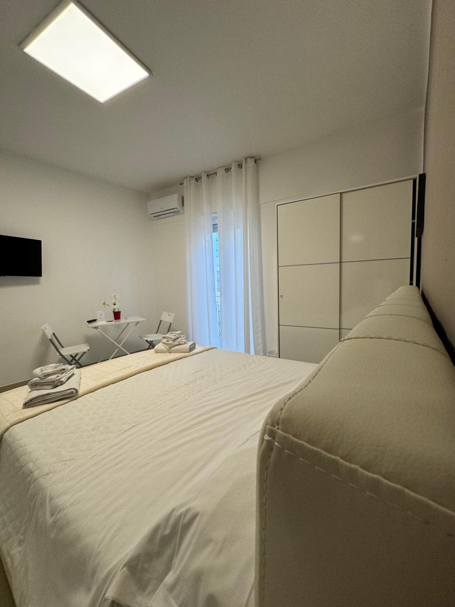 Four Rooms Naxos Giardini Naxos Exterior foto